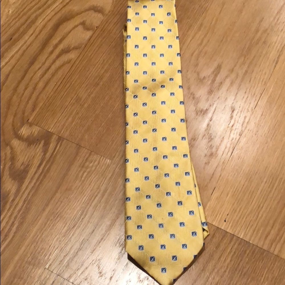 Yellow silk tie
